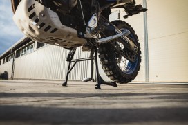 Motorcycle Center Stand for YAMAHA Tenere 700 - Image 9