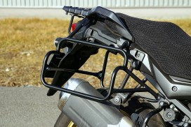 SUZUKI V-Strom 650 Pannier Racks (XT/DE) – Asymmetrical (Exhaust Cutout) - Image 5