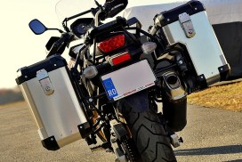 SUZUKI V-Strom 650 Exhaust Cutout 48/40 l Classic Aluminium Panniers - Image 2