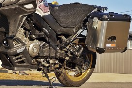 SUZUKI V-Strom 650 Exhaust Cutout 48/40 l Classic Aluminium Panniers - Image 5