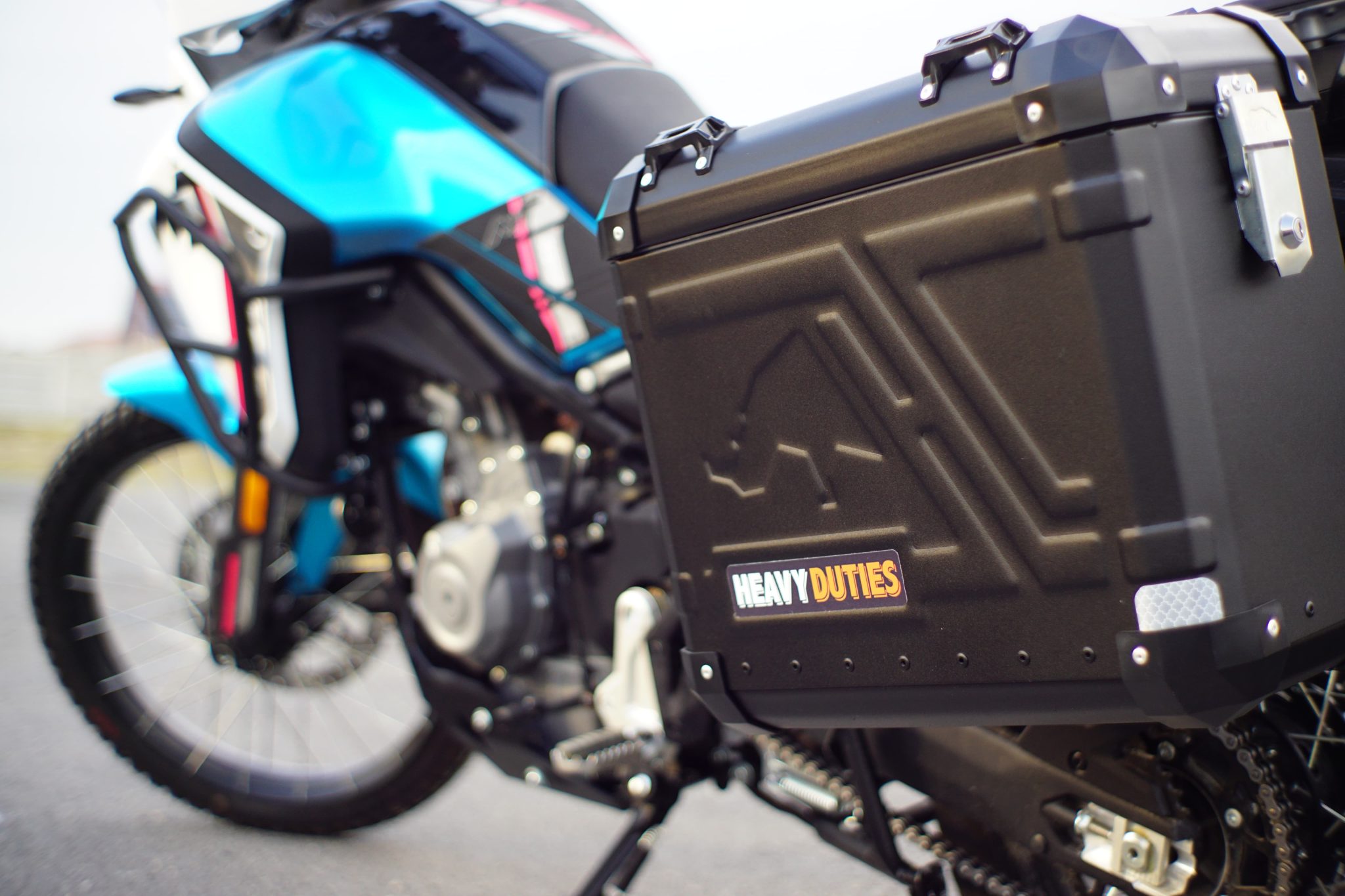 Rhino Aluminium Panniers - CFMOTO 450MT (Exhaust Cutout 48/40 l) - Image 17